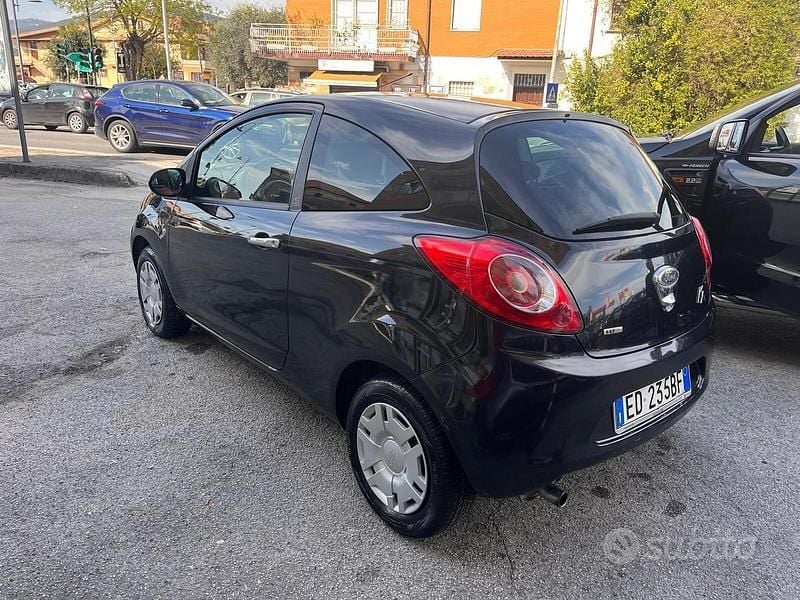Usata Ford Ka Titanium 75 CV (55 kW) 2010 Blu Utilitaria