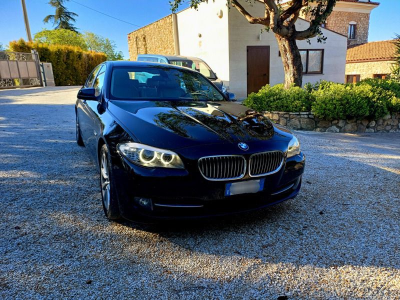 Usata BMW 520 184 CV (135 kW) 2012 Nero Berlina