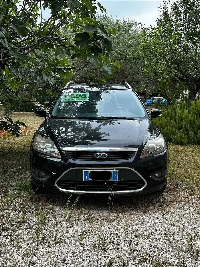 Usata Ford Focus Style 90 CV (66 kW) 2009 Nero Station wagon