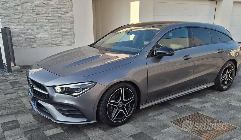 Usata Mercedes CLA200 Premium 163 CV (119 kW) 2021 Grigio Station wagon
