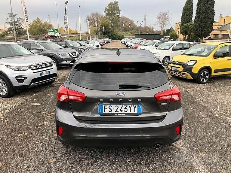 Usata Ford Focus Titanium 120 CV (88 kW) 2018 Grigio Berlina