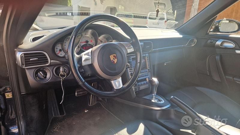 Usata Porsche 997 325 CV (239 kW) 2005 Nero Cabrio
