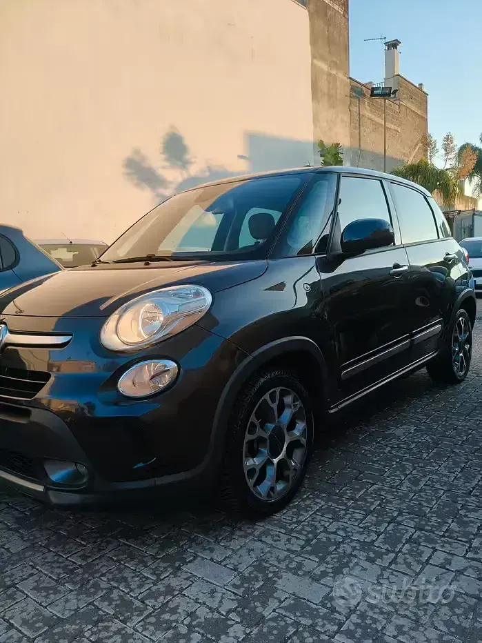 Usata Fiat 500L Trekking 85 CV (62 kW) 2013 Grigio Monovolume