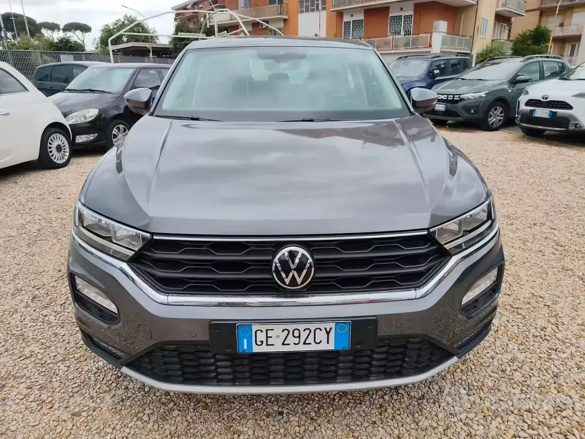 Usata VW T-Roc Business 150 CV (110 kW) 2021 Grigio SUV