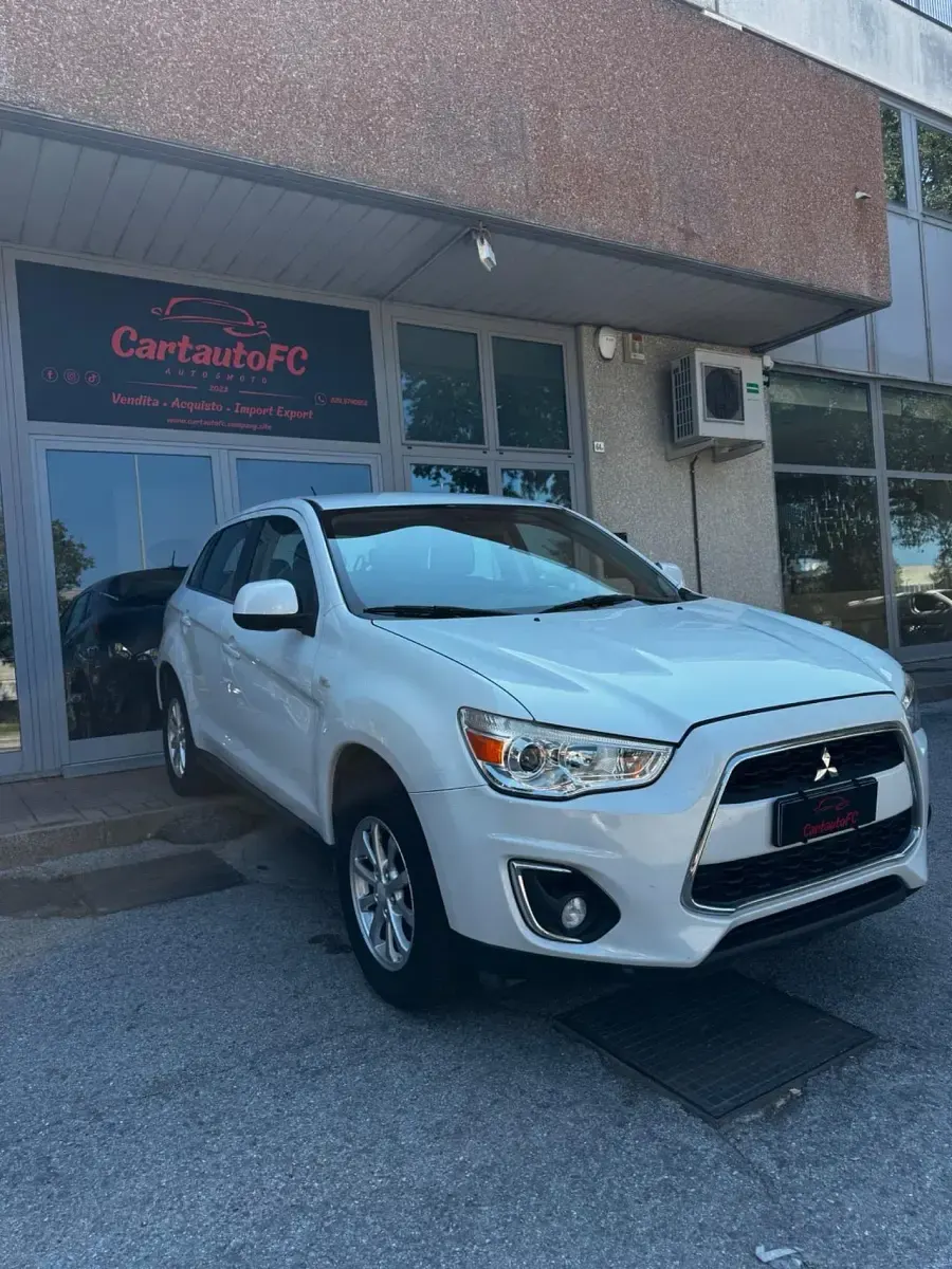 Usata Mitsubishi ASX Inform 116 CV (85 kW) 2013 Bianco SUV