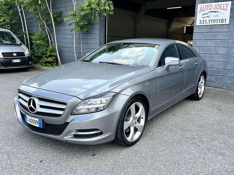 Grigio Usata 2012 Mercedes CLS350 Tre volumi | 15.700 € (Buon prezzo) - Immagine 1/4