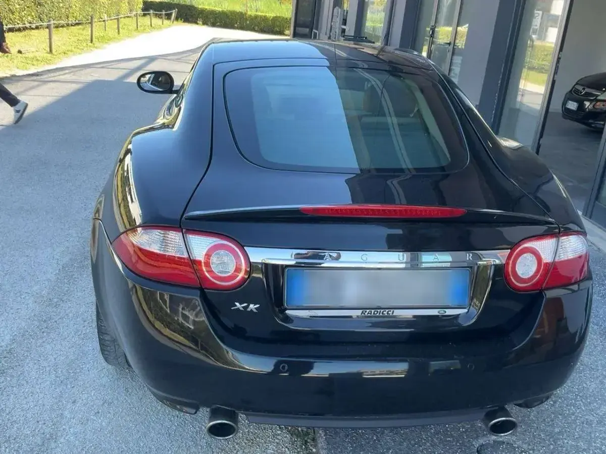 Usata Jaguar XK 258 CV (189 kW) 2009 Nero Coupé