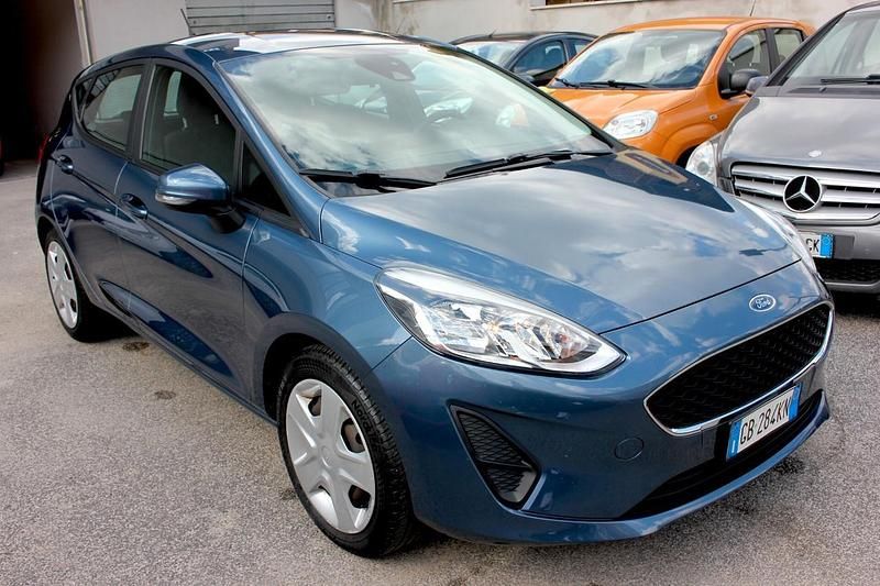 Usata Ford Fiesta 74 CV (54 kW) 2020 Grigio Utilitaria