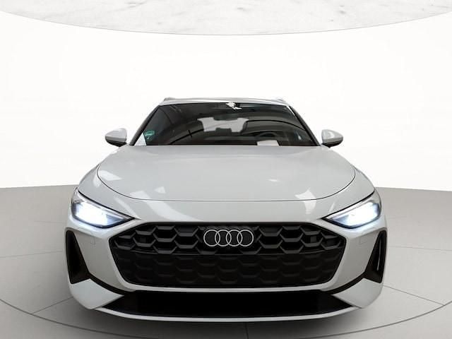 Usata Audi A5 Sportback Business 204 CV (150 kW) 2025 Bianco ghiaccio metallizzato Utilitaria