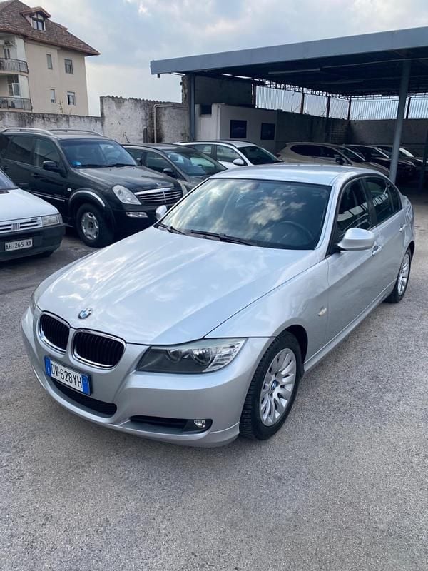 Usata BMW 320 177 CV (130 kW) 2009 Argento Berlina