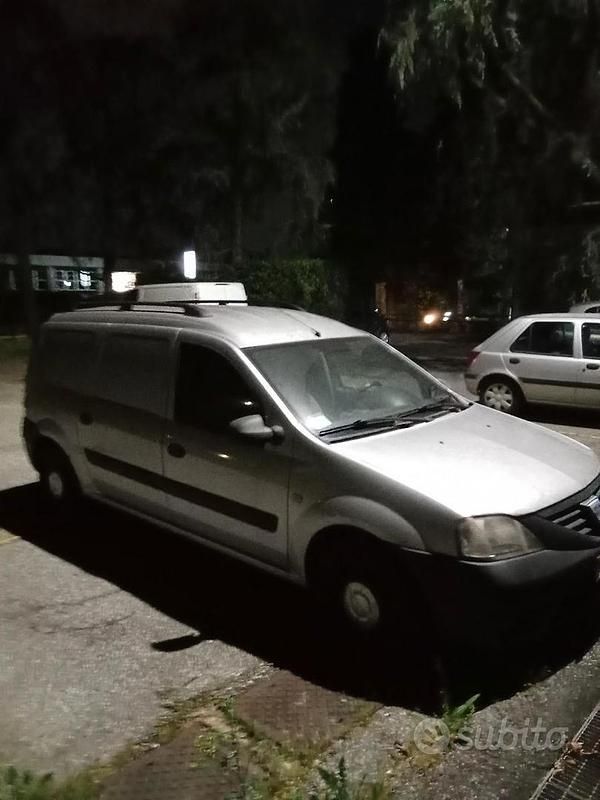 Usata Dacia Logan 2011 Grigio Berlina