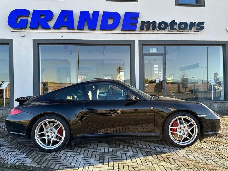 Usata Porsche 911 Carrera 4S 385 CV (283 kW) 2010 Jet black metallic Coupé