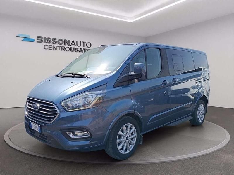 Usata Ford Tourneo Custom Titanium 131 CV (96 kW) 2021 Champagne Furgone