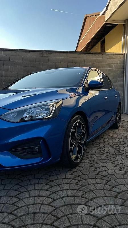 Usata Ford Focus ST-Line 125 CV (91 kW) 2021 Blu Berlina