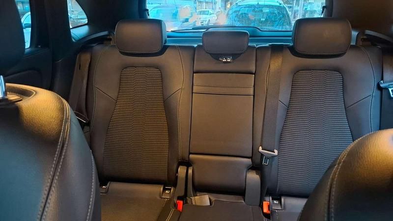 Usata Mercedes GLA180 116 CV (85 kW) 2020 Nero SUV