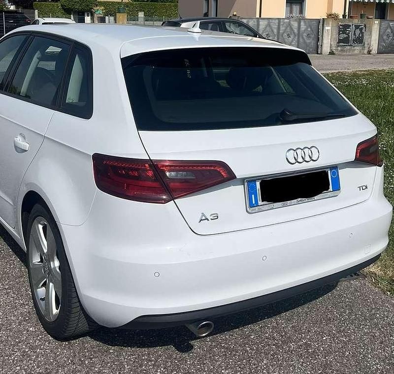 Usata Audi A3 Ambition 110 CV (80 kW) 2015 Berlina
