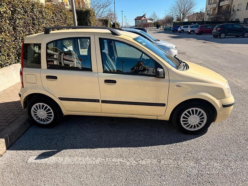 Usata Fiat Panda 54 CV (39 kW) 2009 Giallo Utilitaria