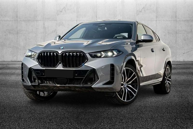 Usata BMW X6 M Sport 298 CV (219 kW) 2025 Grigio metallizzato SUV