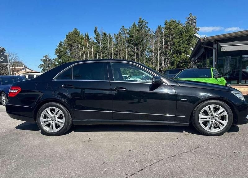 Usata Mercedes E250 Avantgarde 204 CV (150 kW) 2009 Nero met Berlina