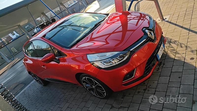 Usata Renault Clio IV 90 CV (66 kW) 2017 Rosso Berlina