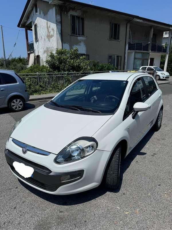 Usata Fiat Punto Evo Active 77 CV (56 kW) 2010 Utilitaria