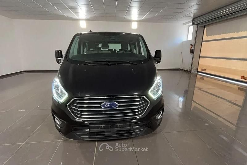 Usata Ford Tourneo Custom 105 CV (77 kW) 2023 Nero Furgone