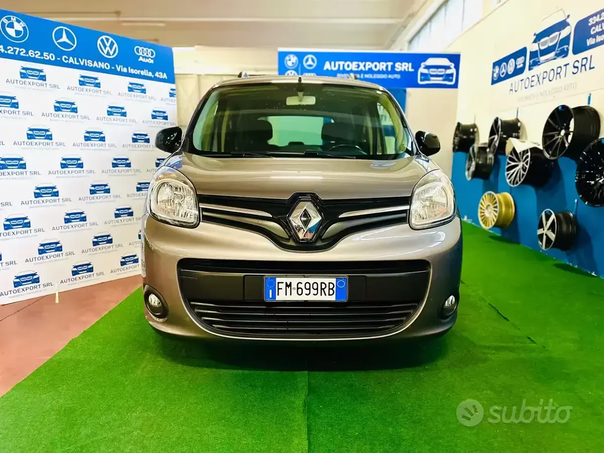 Usata Renault Kangoo LIMITED 110 CV (80 kW) 2018 Grigio Monovolume