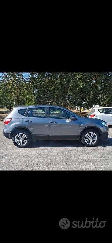 Usata Nissan Qashqai 115 CV (84 kW) 2014 Grigio SUV