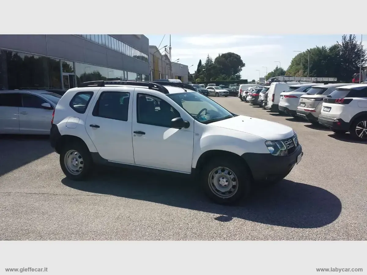 Usata Dacia Duster 105 CV (77 kW) 2014 Bianco SUV