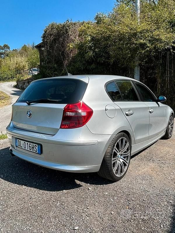 Usata BMW 120 177 CV (130 kW) 2007 Grigio Utilitaria