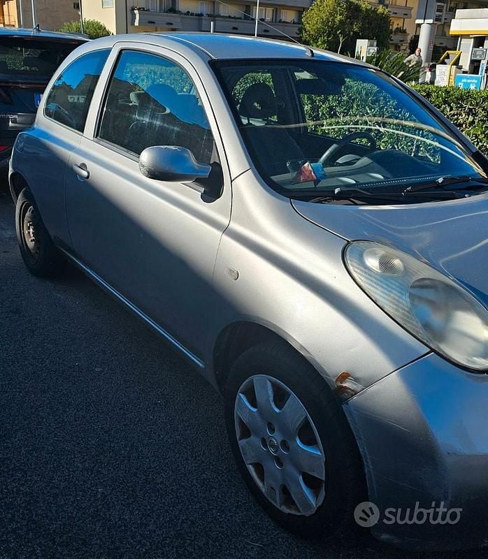 Usata Nissan Micra 80 CV (58 kW) 2003 Grigio Utilitaria