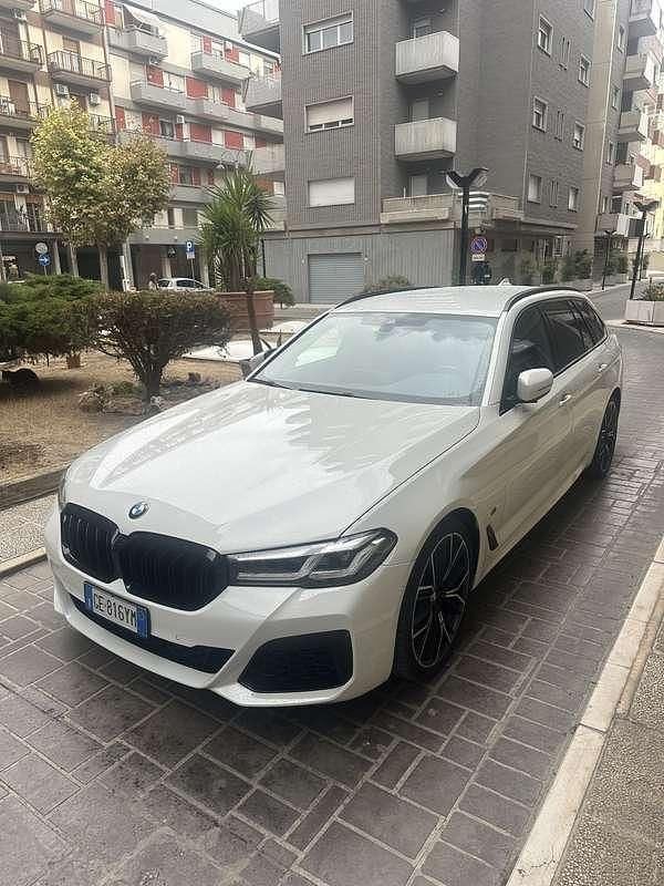 Bianco Usata 2021 BMW 530 M Sport Station wagon | 27.900 € (Ottimo prezzo) - Immagine 1/4