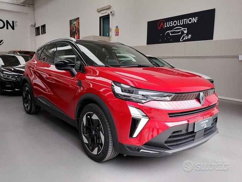 Usata Renault Captur Techno 101 CV (74 kW) 2025 Rosso SUV