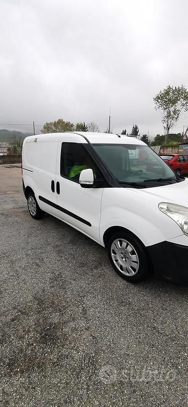 Occasion Fiat Doblò 120 ch (88 kW) 2011 Monospace