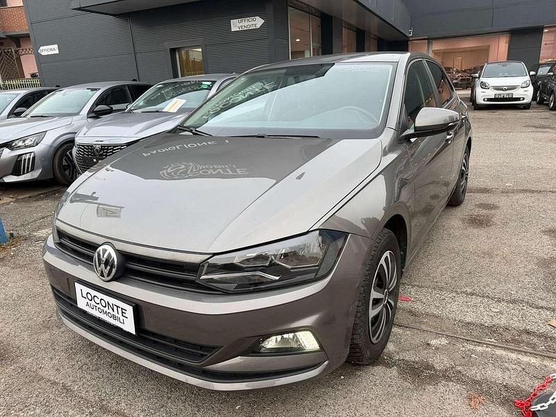 Grigio Usata 2018 VW Polo Trendline Tre volumi | 7990 € (Super prezzo) - Immagine 1/3