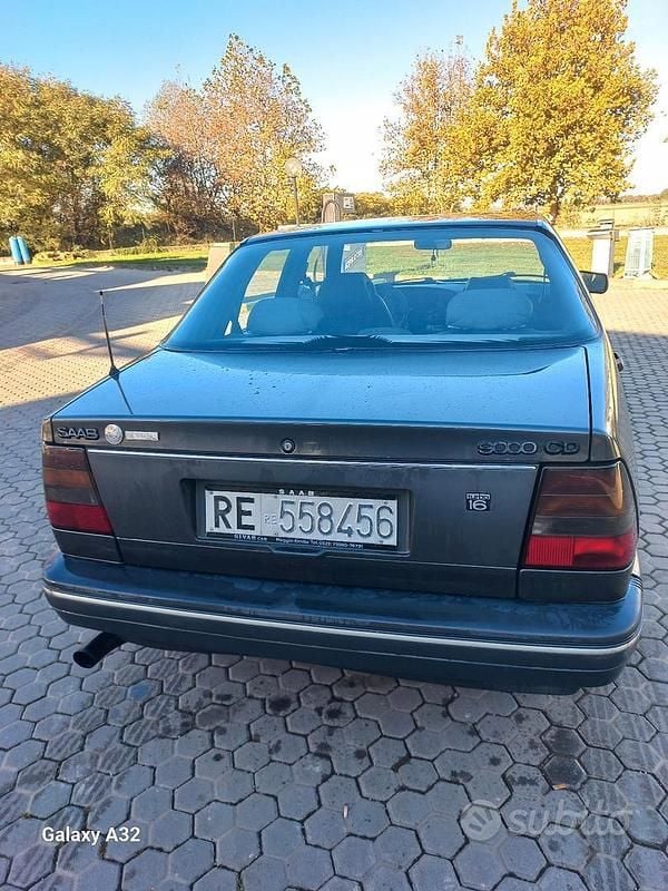 Begagnad Saab 9000 1988 Grön Sedan
