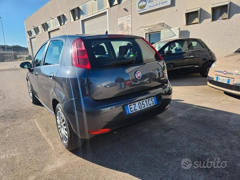 Usata Fiat Punto Street 77 CV (56 kW) 2015 Grigio Utilitaria