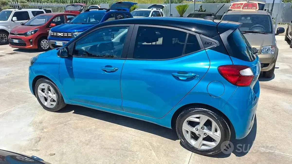 Usata Hyundai i10 67 CV (49 kW) 2020 Blu Utilitaria