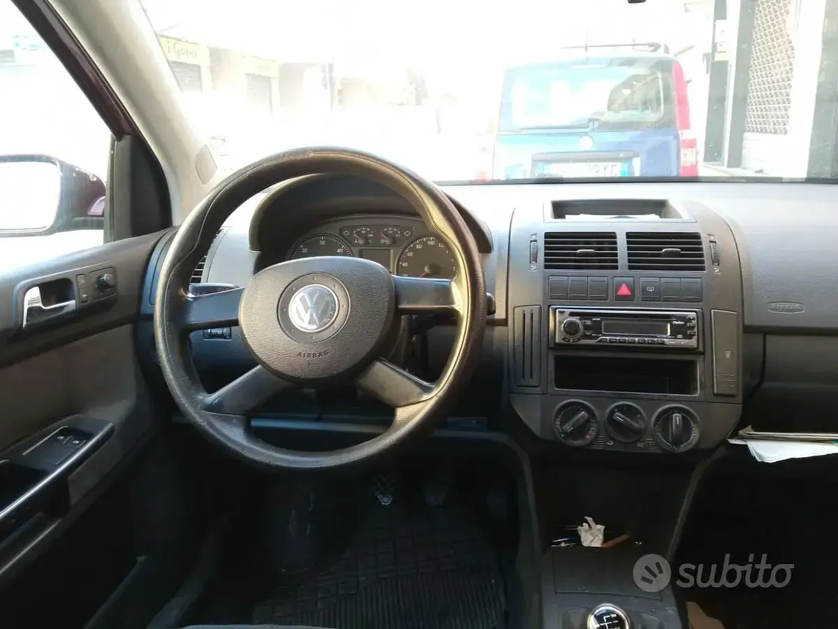 Usata VW Polo 69 CV (50 kW) 2005 Rosso Berlina