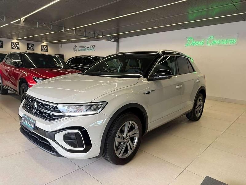 Beige Usata 2023 VW T-Roc R-line SUV | 23.900 € (Buon prezzo) - Immagine 1/4