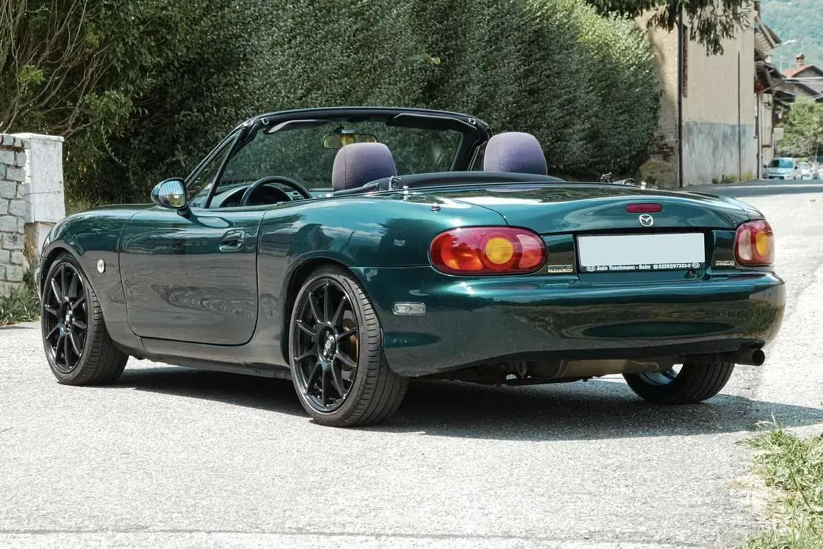 Usata Mazda MX5 140 CV (102 kW) 1998 Cabrio