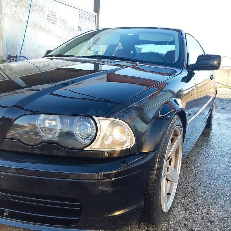 Usata BMW 318 143 CV (105 kW) 2001 Nero Coupé