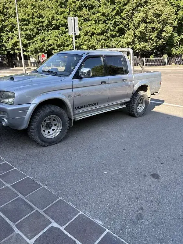 Usata Mitsubishi L200 Intense 116 CV (85 kW) 2005 Pick-up