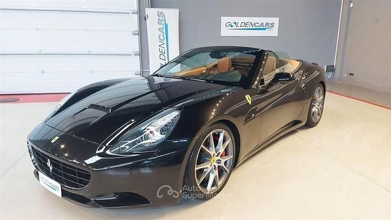Usata Ferrari California 460 CV (338 kW) 2011 Nero Cabrio