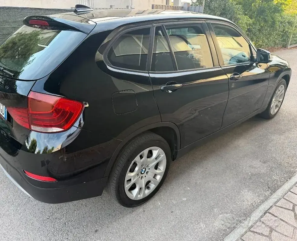 Usata BMW X1 116 CV (85 kW) 2014 Nero SUV