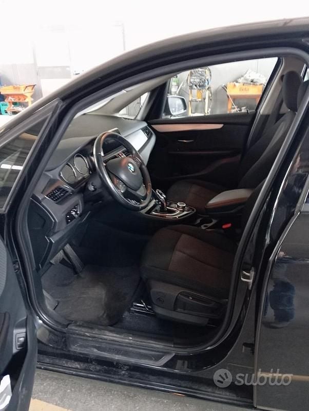 Usata BMW 216 116 CV (85 kW) 2020 Nero Monovolume
