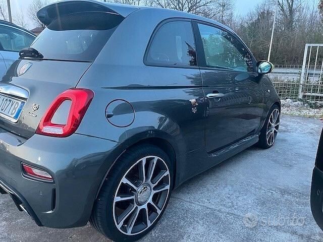 Usata Abarth 595 Turismo 165 CV (121 kW) 2019 Marrone Berlina