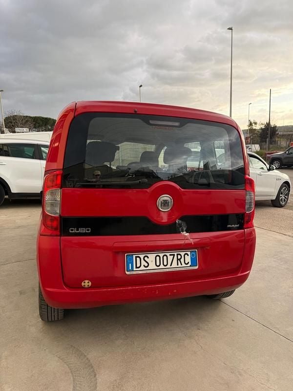Usata Fiat Qubo Trekking 75 CV (55 kW) 2009 Rosso Monovolume