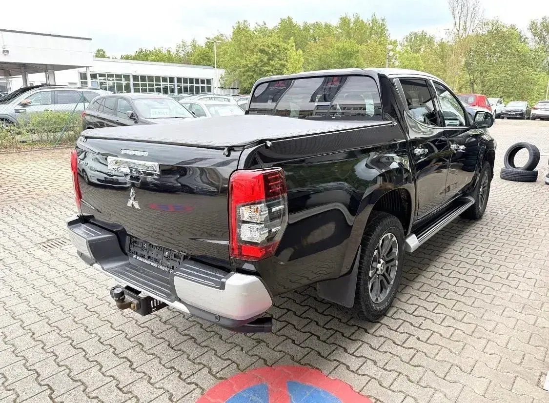 Usata Mitsubishi L200 Select 149 CV (109 kW) 2020 Nero Pick-up
