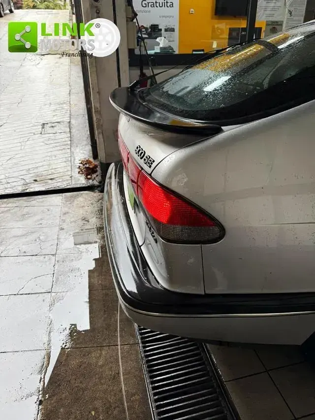 Usata Saab 900 185 CV (136 kW) 1997 Bianco Berlina